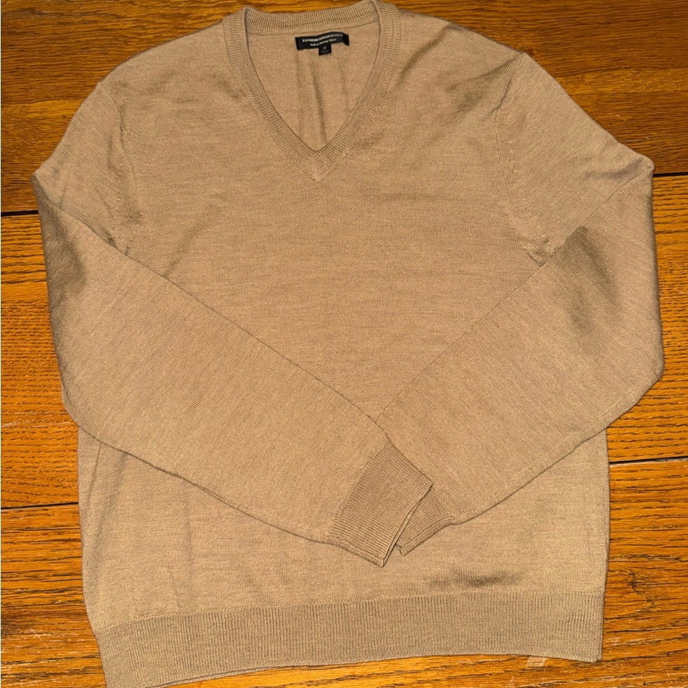 Express Men's Beige V-Neck Italian Merino Wool Sweater